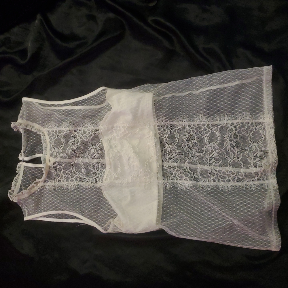 EXPRESS Lace Top